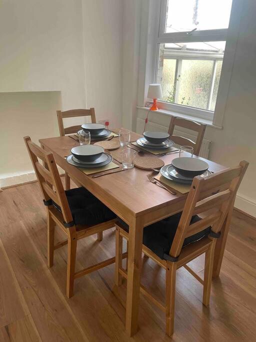 Modern 2 Bedroom Terraced House Dover Exterior foto