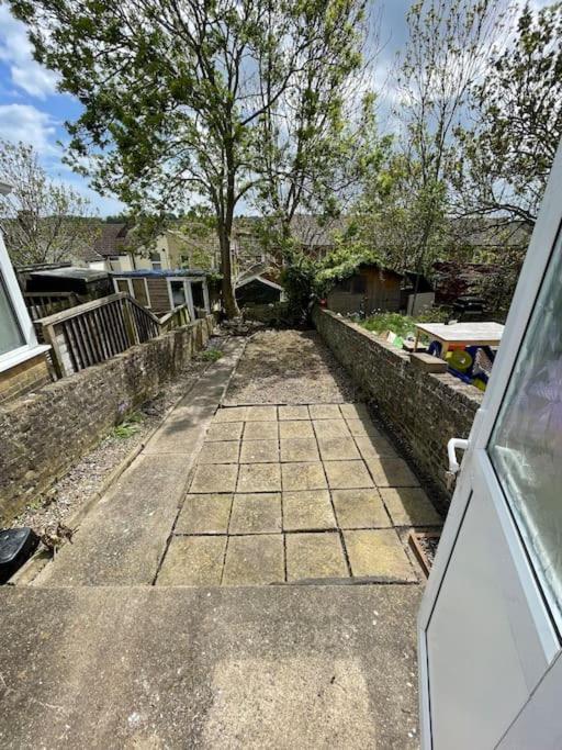 Modern 2 Bedroom Terraced House Dover Exterior foto